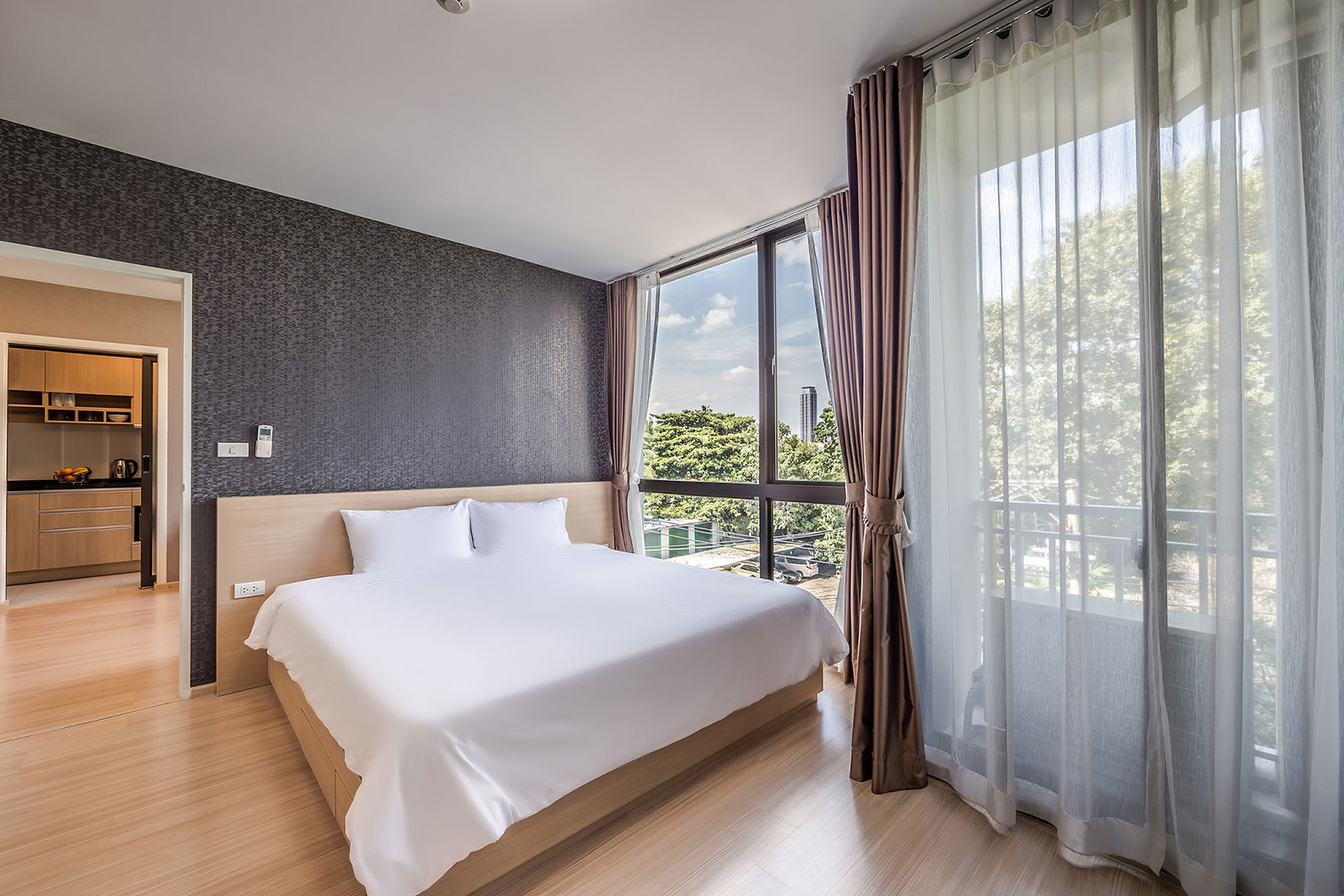 Like Sukhumvit 22 Aparthotel Bangkok Exterior photo